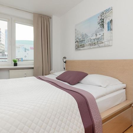 City Center Chmielna 100 Варшава Екстер'єр фото